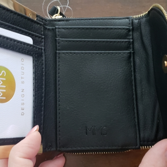 MMS Design Studio Wallet - Picture 3 of 3